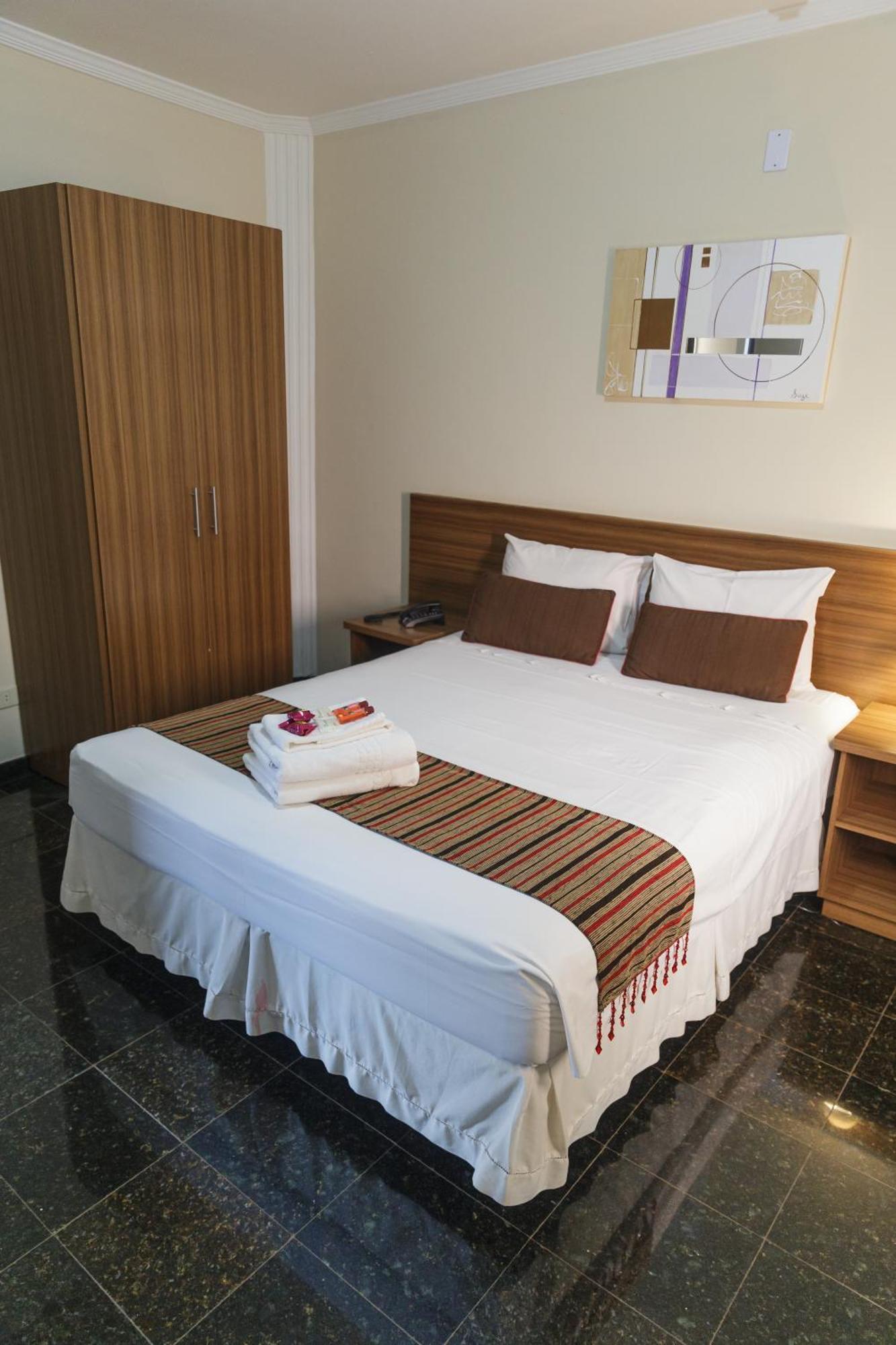 Hotel Village Golden Jales